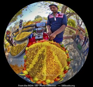 image of A Chaat cart in New Delhi
