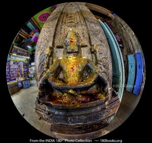 Image of Yoga Narasiṃha form at Thiruparankundram Murugan Temple in Madurai, India