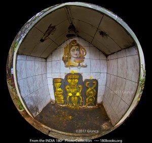 Image of Nagakal with painting of Shiva
