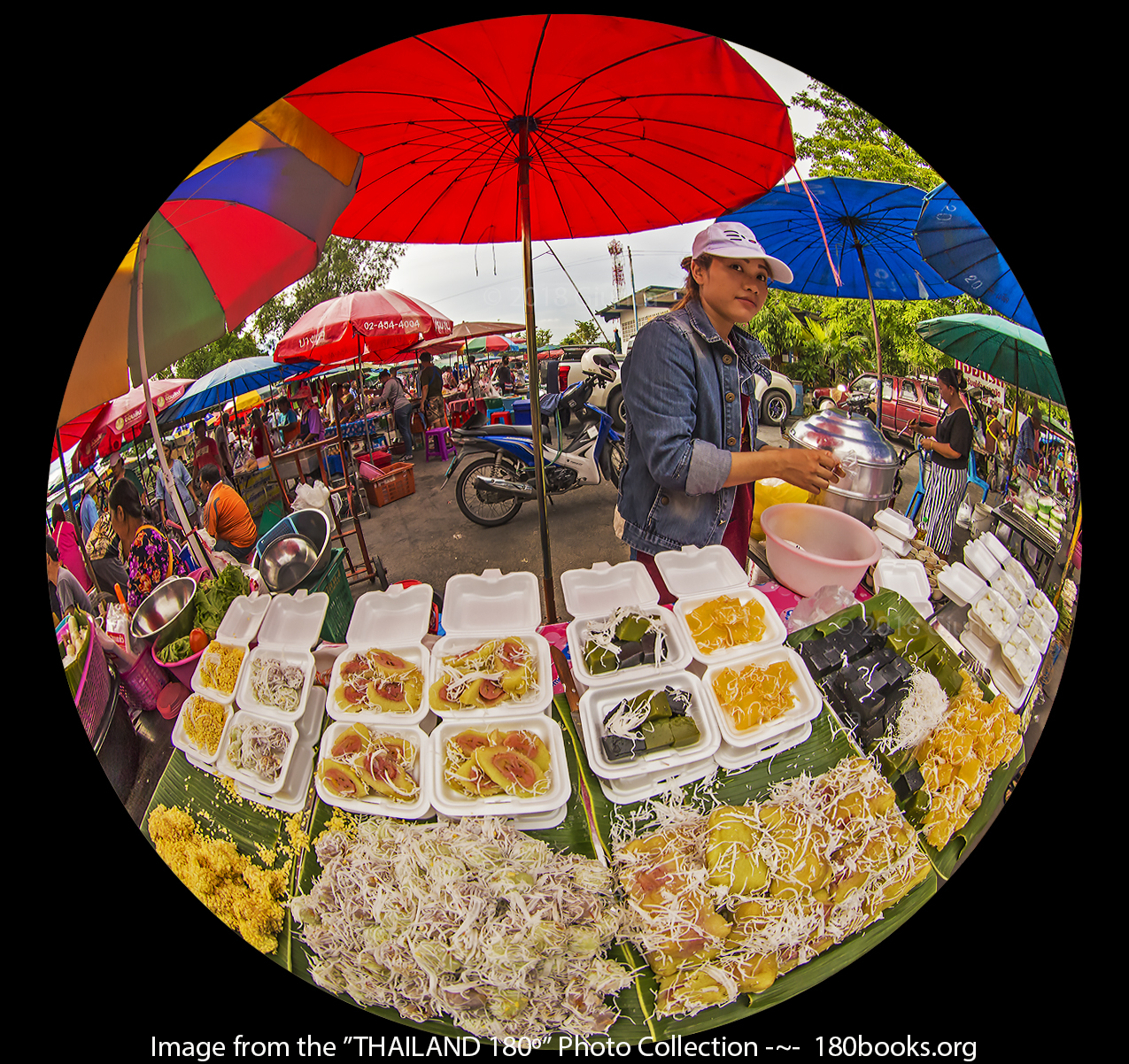 Image of Khanom Vendor