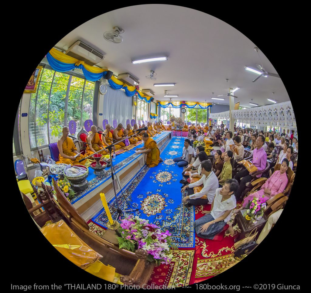 Image of Back in the assembly Hall for presentation of Kratina offerings.